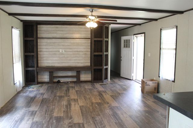 555 Beaver Run, Grapeland, TX 75844