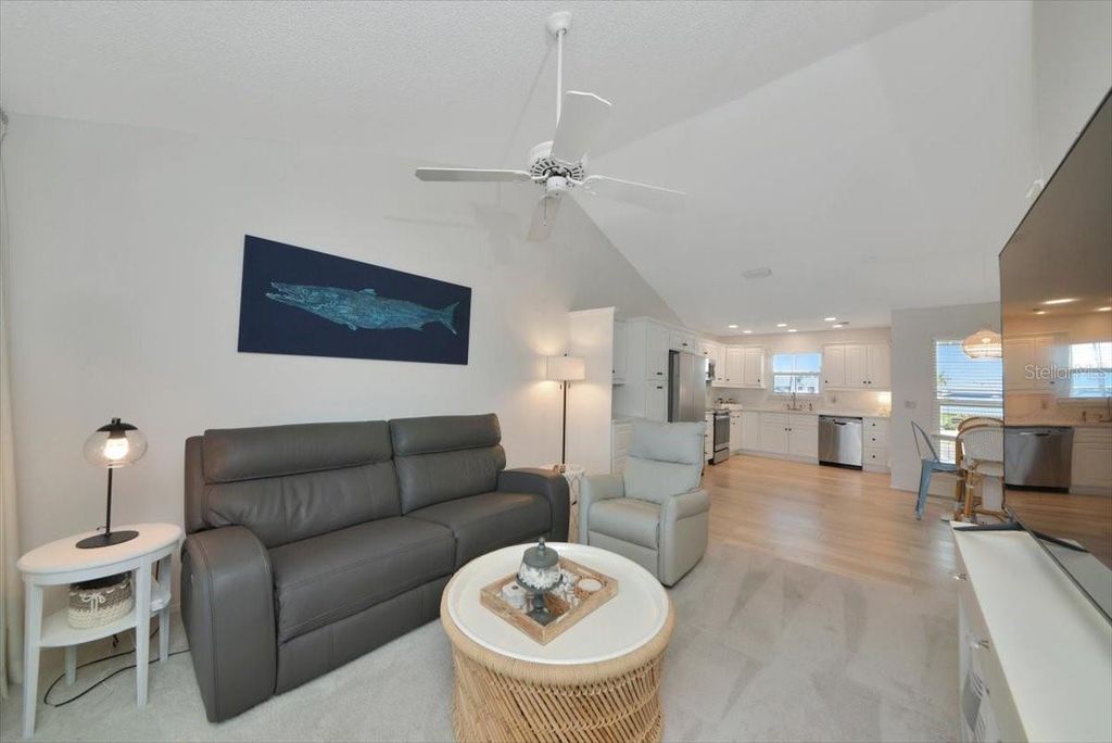Image 13 of property listing at 946 SANDPIPER CIRCLE 946, Bradenton, FL 34209