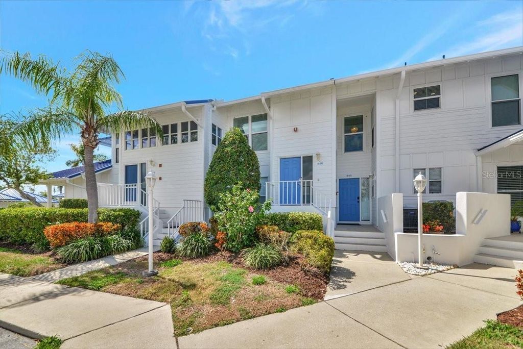 Image 26 of property listing at 946 SANDPIPER CIRCLE 946, Bradenton, FL 34209