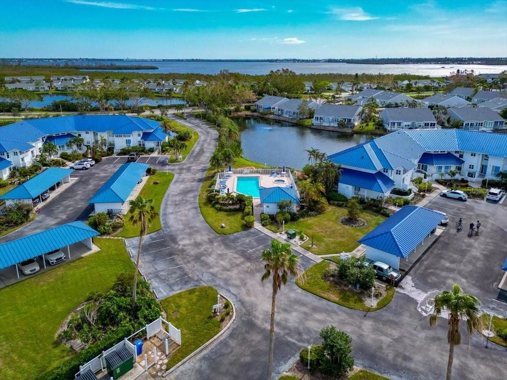 Image 31 of property listing at 946 SANDPIPER CIRCLE 946, Bradenton, FL 34209