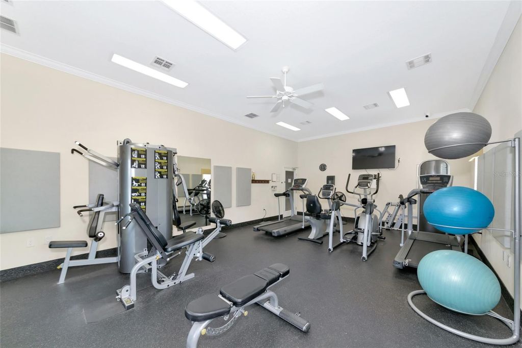 Image 39 of property listing at 946 SANDPIPER CIRCLE 946, Bradenton, FL 34209