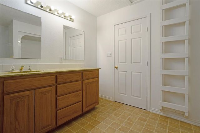 7075 W Fm 898, Bonham, TX 75418