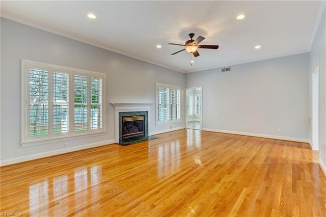 204 W Stonebury Court, Reidsville, NC 27320