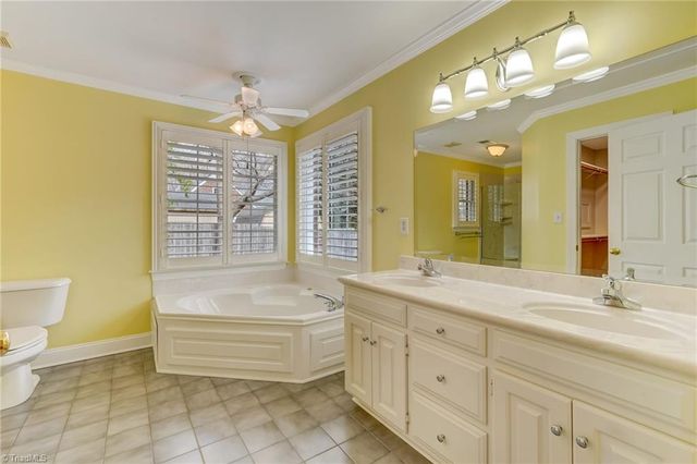 204 W Stonebury Court, Reidsville, NC 27320