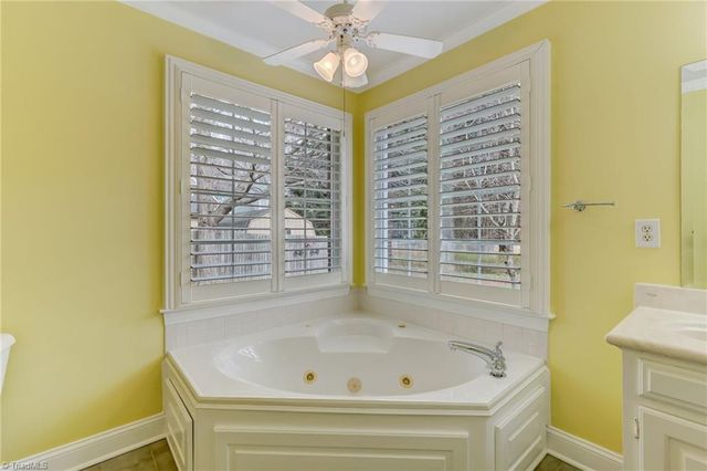 204 W Stonebury Court, Reidsville, NC 27320