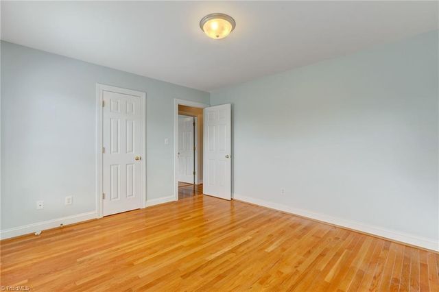 204 W Stonebury Court, Reidsville, NC 27320