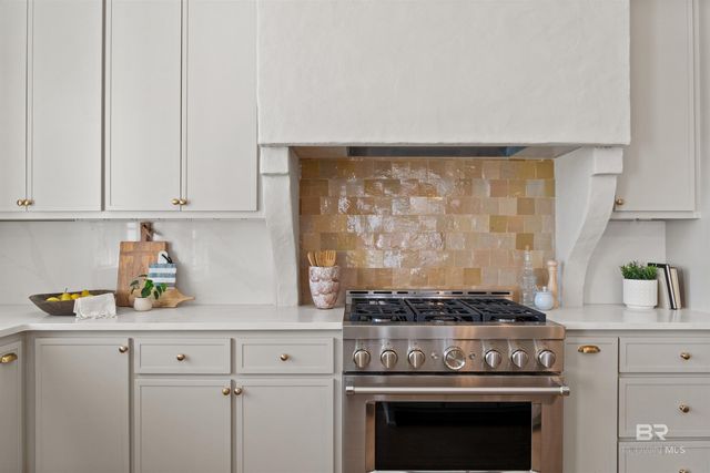 445 Leavie Lane, Fairhope, AL 36532