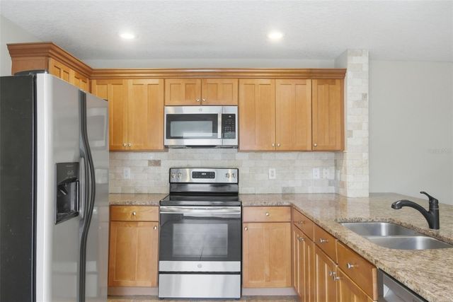 13012 AUBURN COVE LN, Orlando, FL 32828