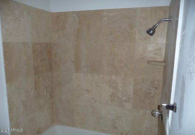 7110 N 68 Avenue 2, Glendale, AZ 85303