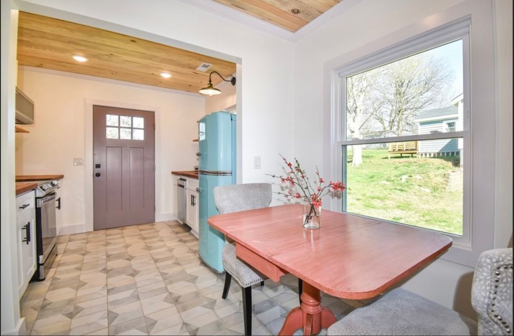 408 Green Acres Dr, Columbia, TN 38401