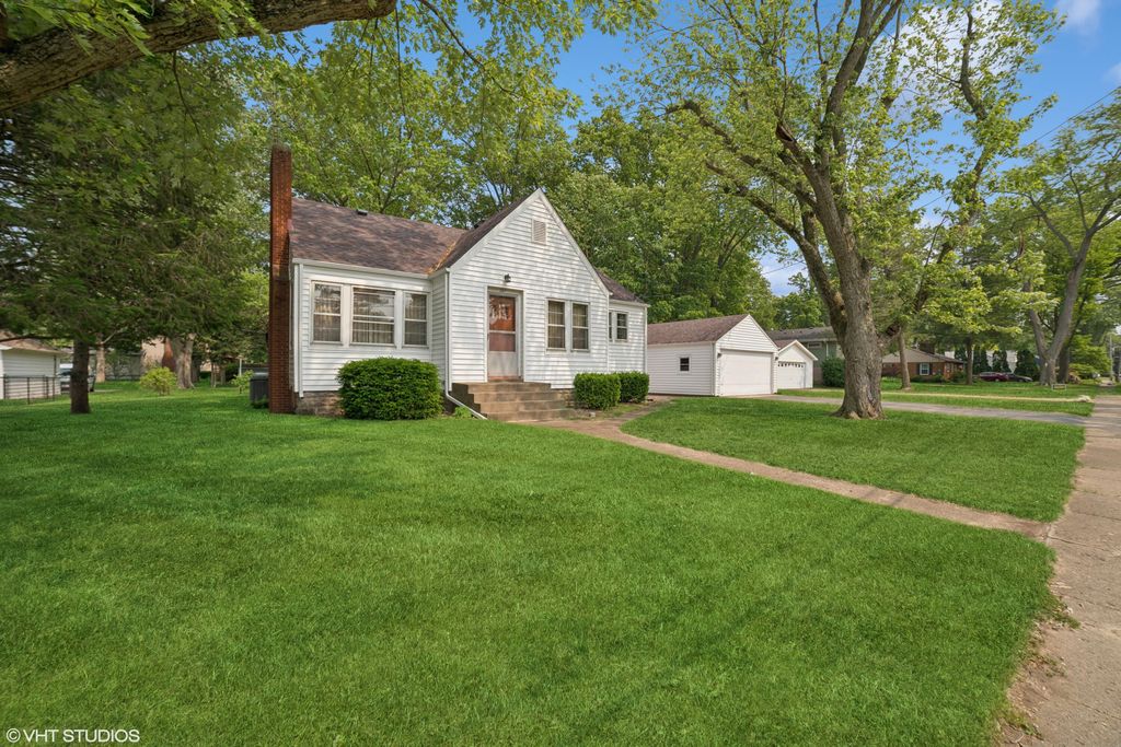 207 Meadowlark Drive, Trail Creek, IN 46360