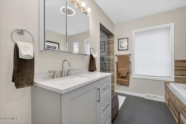 1316 Nys Rt 9P, Saratoga, NY 12866