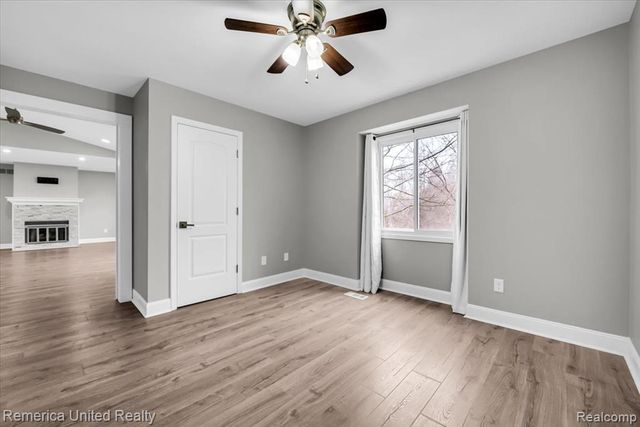 7968 Lawrence, West Bloomfield, MI 48322