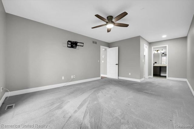 7968 Lawrence, West Bloomfield, MI 48322