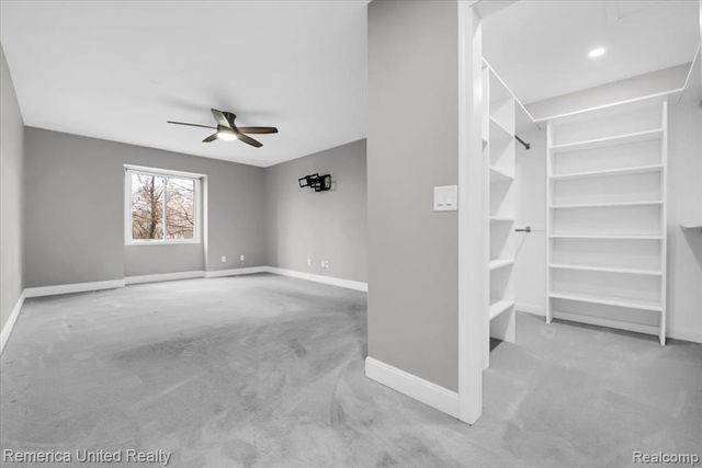 7968 Lawrence, West Bloomfield, MI 48322