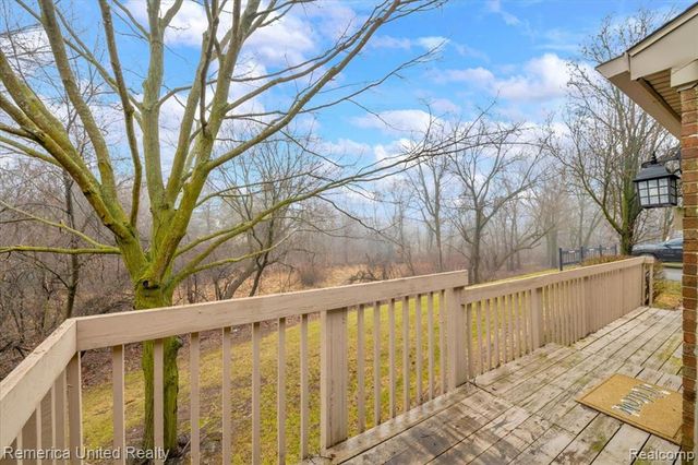 7968 Lawrence, West Bloomfield, MI 48322