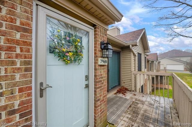 7968 Lawrence, West Bloomfield, MI 48322