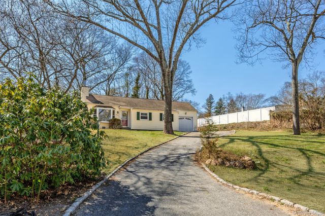 32 Hewlett Drive, Sound Beach, NY 11789