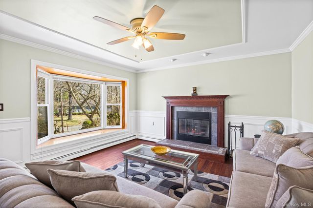 32 Hewlett Drive, Sound Beach, NY 11789