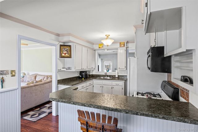 32 Hewlett Drive, Sound Beach, NY 11789