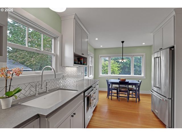 2635 Se 14TH Ave, Portland, OR 97202