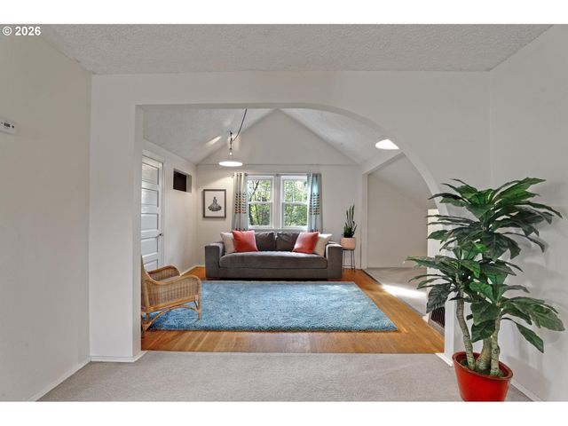 2635 Se 14TH Ave, Portland, OR 97202