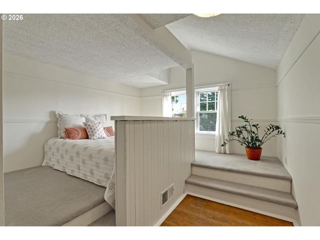 2635 Se 14TH Ave, Portland, OR 97202