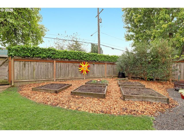 2635 Se 14TH Ave, Portland, OR 97202