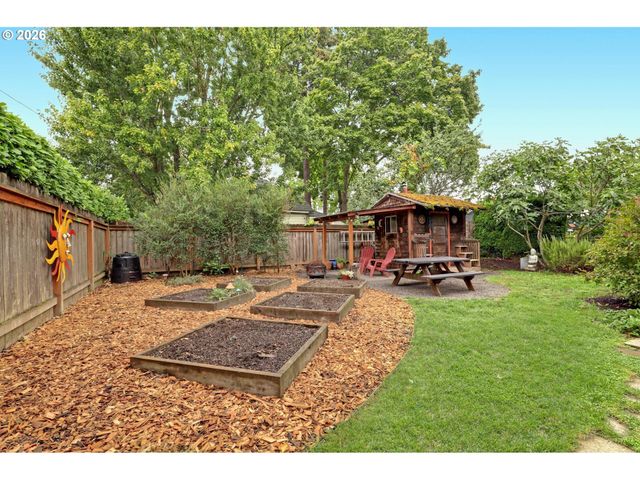 2635 Se 14TH Ave, Portland, OR 97202