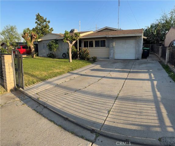 754 W Citrus, Colton, CA 92324