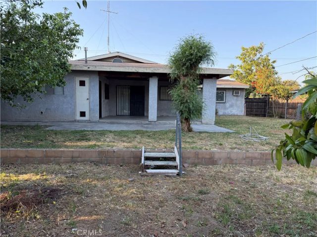 754 W Citrus, Colton, CA 92324