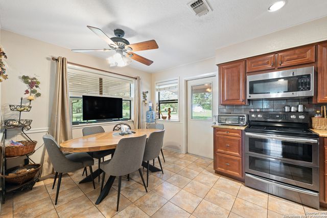 103 Pleasant, New Braunfels, TX 78132