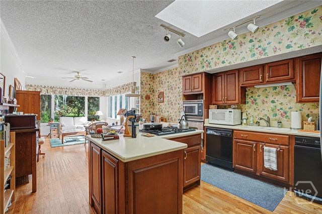 2 McEachern Court, Savannah, GA 31411