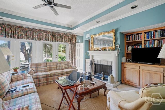 2 McEachern Court, Savannah, GA 31411