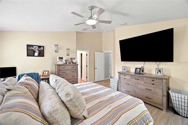 5530 KINGLETHILL DRIVE, Lithia, FL 33547