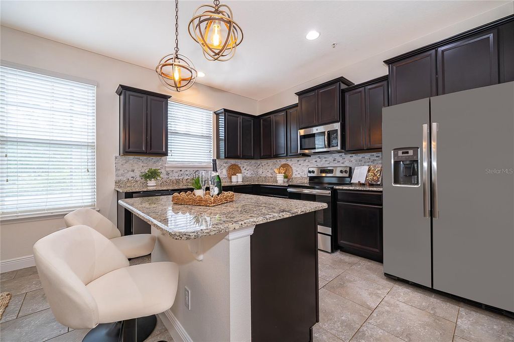 Image 18 of property listing at 10061 TOWN LAKE DRIVE, Orlando, FL 32832