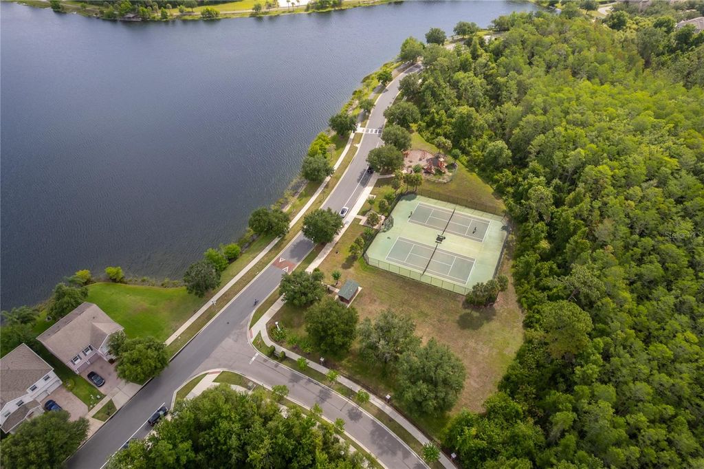 Image 33 of property listing at 10061 TOWN LAKE DRIVE, Orlando, FL 32832