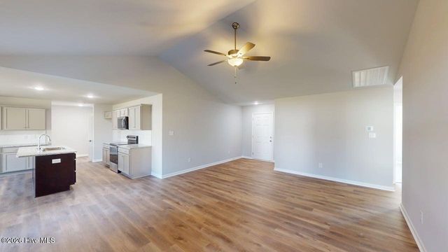 107 Gorman Place, La Grange, NC 28551