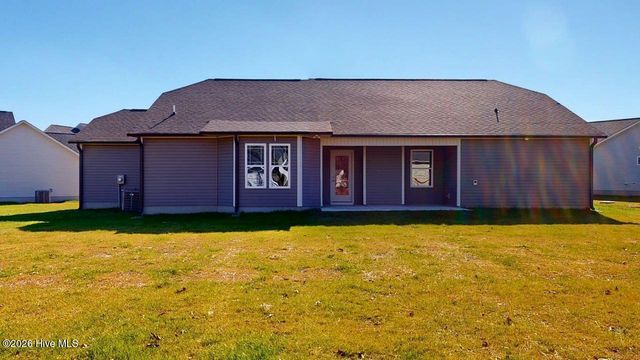 107 Gorman Place, La Grange, NC 28551