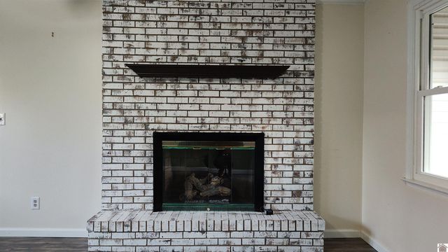 210 Brentwood Dr, Paducah, KY 42003