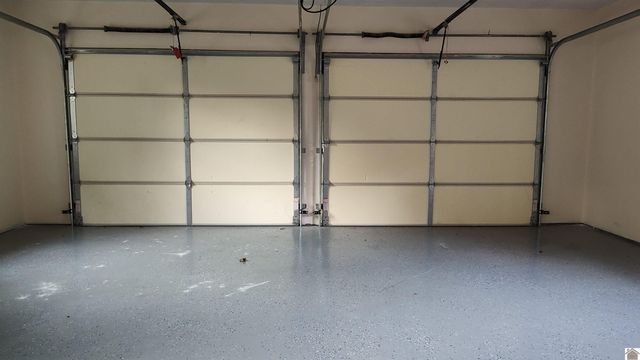 210 Brentwood Dr, Paducah, KY 42003