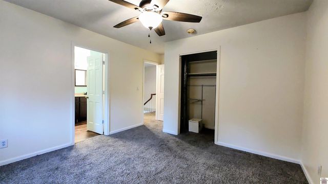 210 Brentwood Dr, Paducah, KY 42003