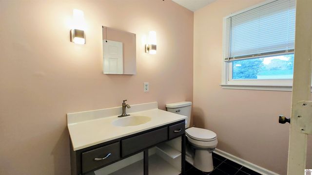 210 Brentwood Dr, Paducah, KY 42003