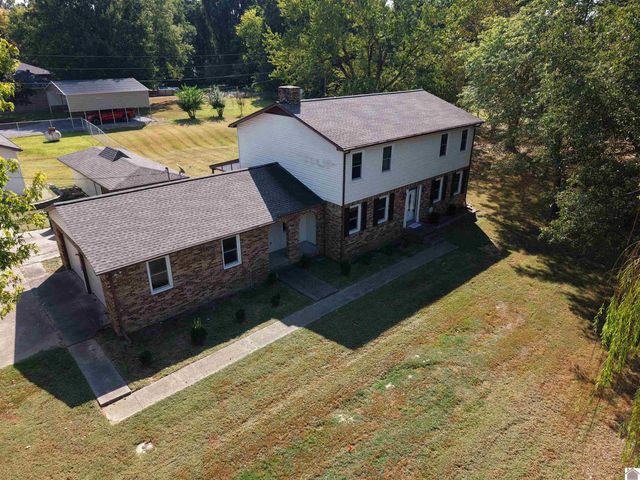 210 Brentwood Dr, Paducah, KY 42003