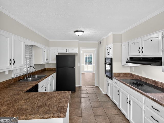 3927 Scarlet Ohara Drive, Ellenwood, GA 30294