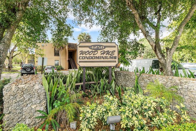 4221 NW 19th Street 289, Lauderhill, FL 33313