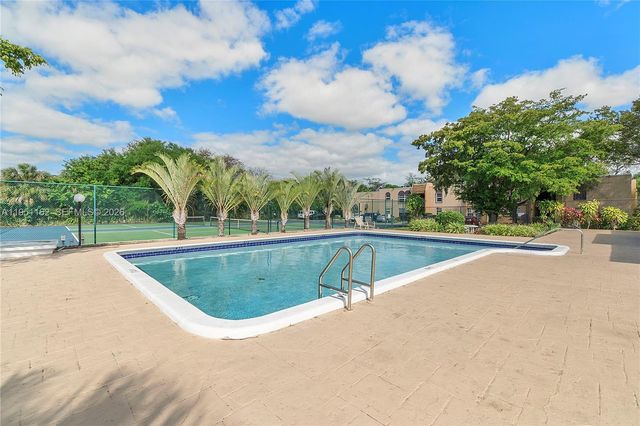 4221 NW 19th Street 289, Lauderhill, FL 33313