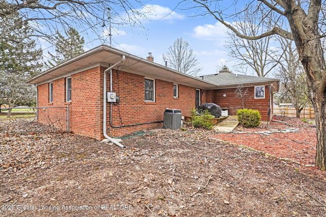 5359 Park Lake Road, East Lansing, MI 48823