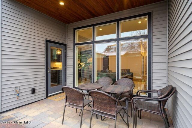 13916 N Rainier LOOP, Rathdrum, ID 83858