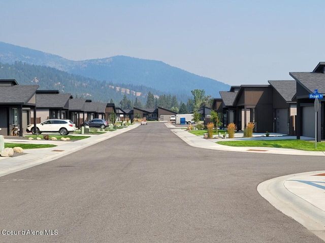 13916 N Rainier LOOP, Rathdrum, ID 83858